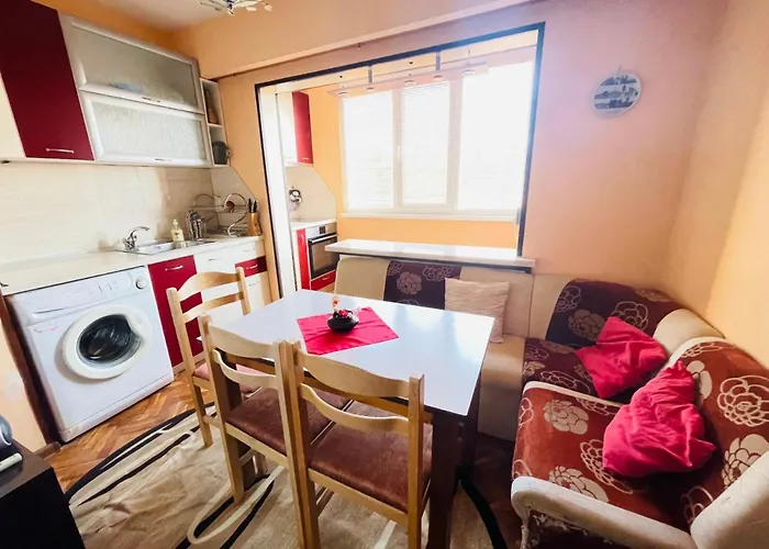 The Flower アパート *